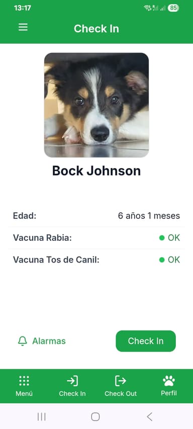 Pantalla de check-in con datos del perro en Bockland